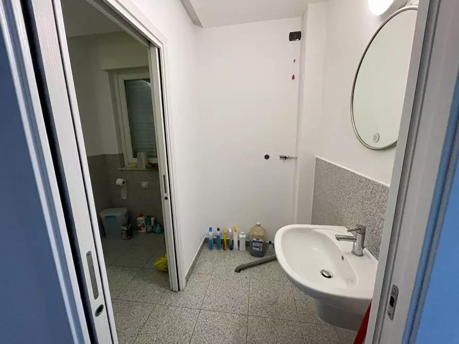 Immagine 12 di Ufficio in affitto  in Via dei Tessitori 2 a Legnano