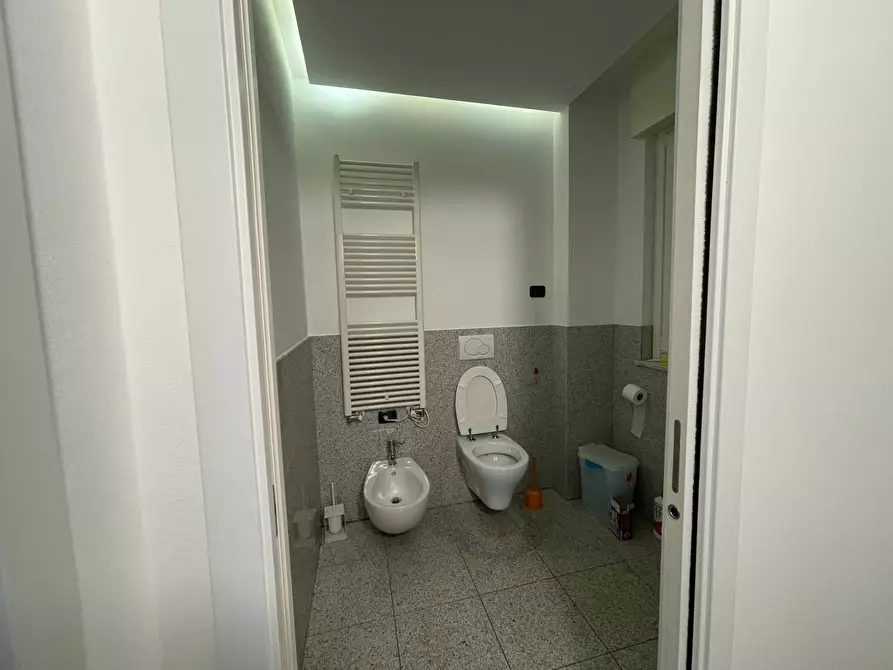 Immagine 13 di Ufficio in affitto  in Via dei Tessitori 2 a Legnano