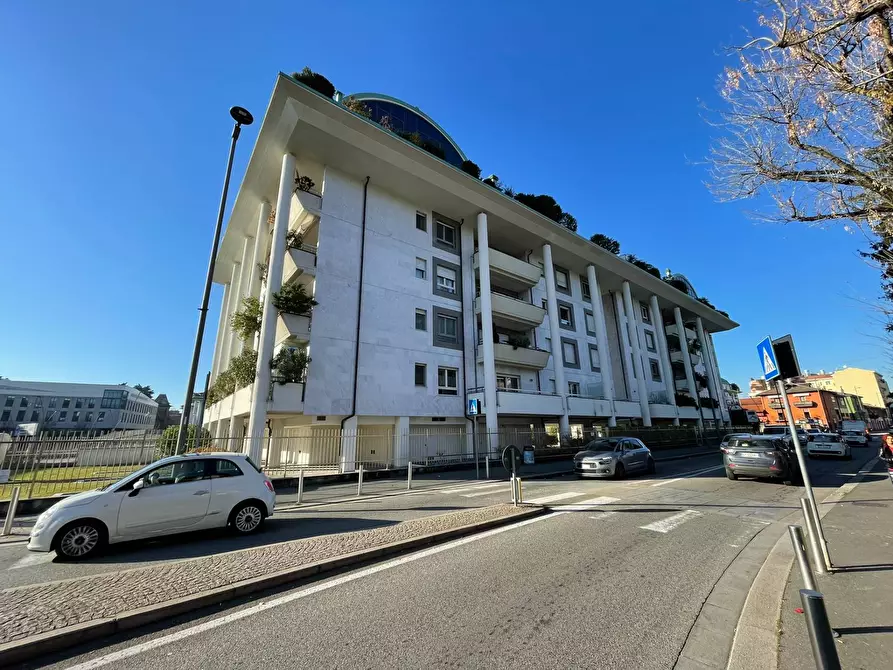 Immagine 16 di Ufficio in affitto  in Via dei Tessitori 2 a Legnano