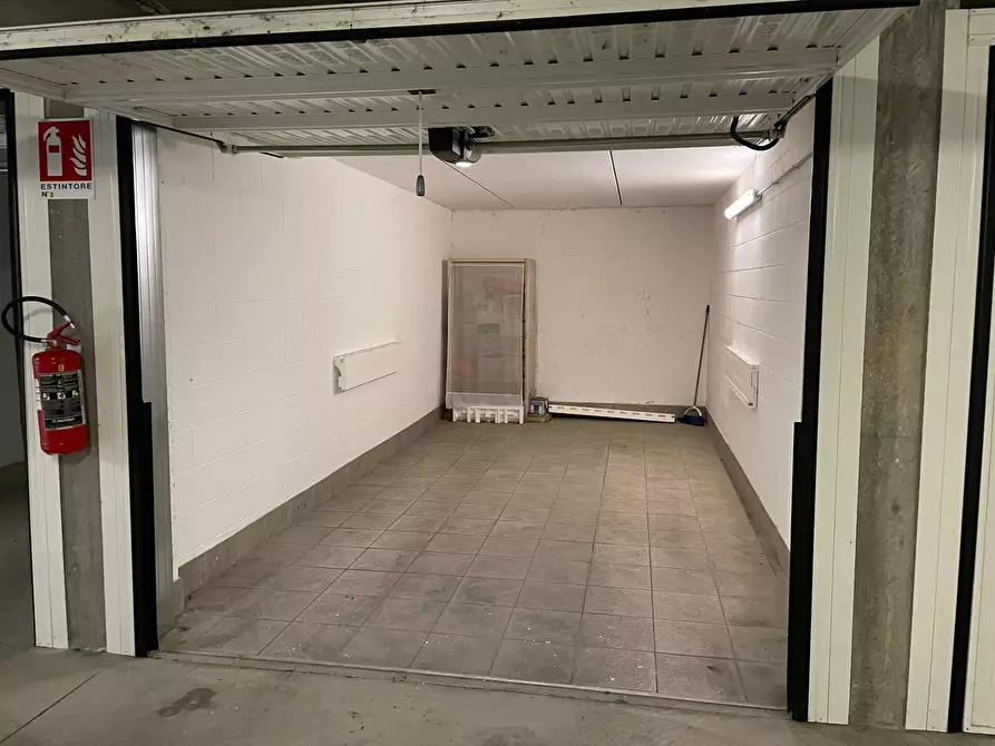 Immagine 13 di Appartamento in vendita  in Via Sondrio 24 a Legnano