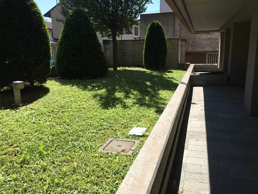 Immagine 8 di Appartamento in vendita  in Via Alfieri 14 a Legnano