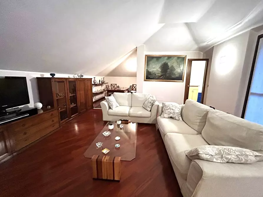 Immagine 2 di Appartamento in vendita  in Via Pola 2 a Legnano