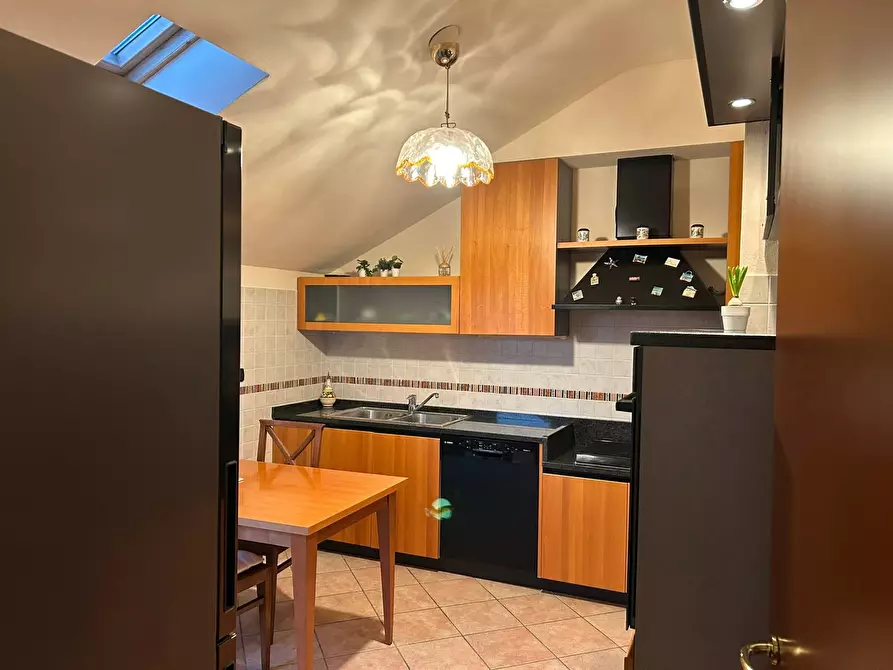 Immagine 5 di Appartamento in vendita  in Via Pola 2 a Legnano