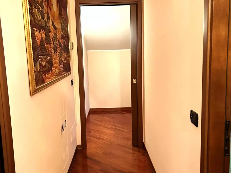 Immagine 17 di Appartamento in vendita  in Via Pola 2 a Legnano