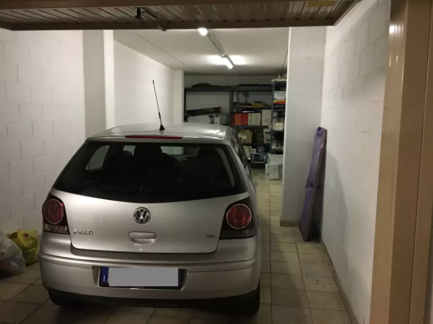 Immagine 25 di Appartamento in vendita  in Via Pola 2 a Legnano