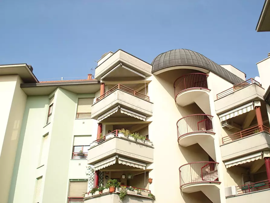 Immagine 1 di Appartamento in vendita  in Via Redipuglia 20 a Bernate Ticino