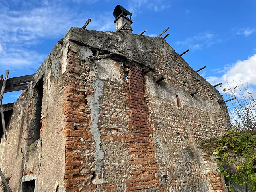 Immagine 15 di Terreno agricolo in vendita  in Via Corbetta snc a Busto Arsizio