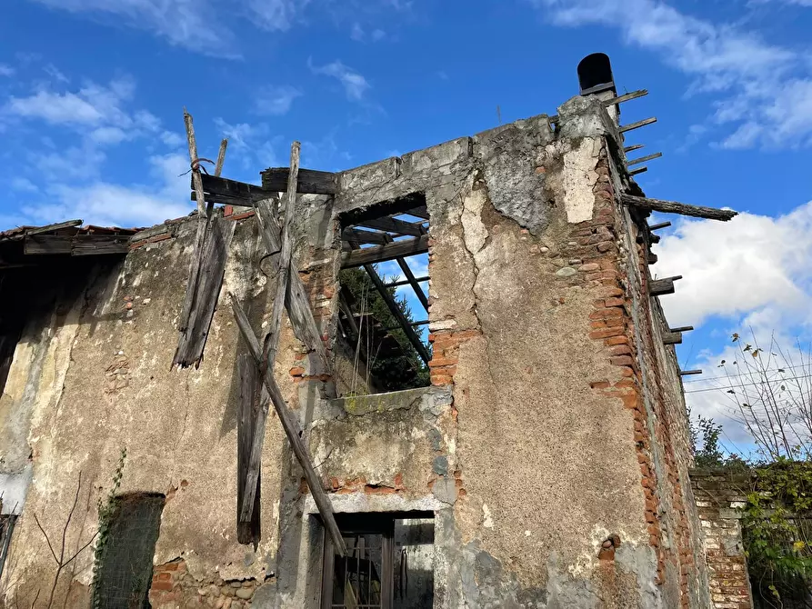 Immagine 18 di Rustico / casale in vendita  in Via veroncora snc a Busto Arsizio