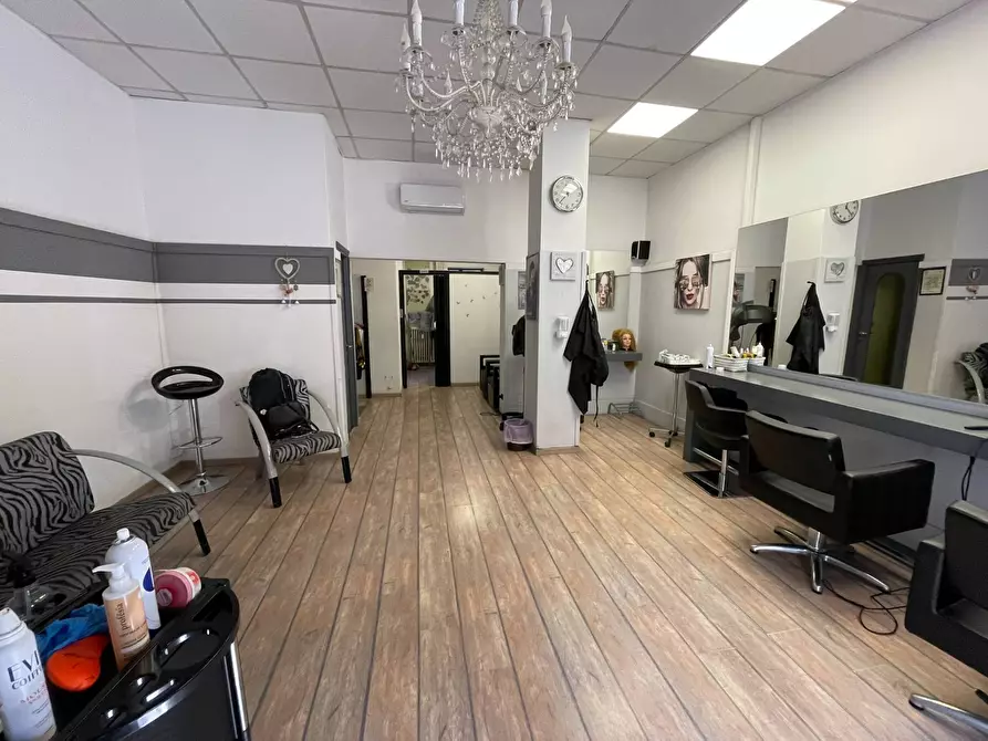 Immagine 1 di Attività commerciale in vendita  in Via Santa Caterina 27 a Legnano