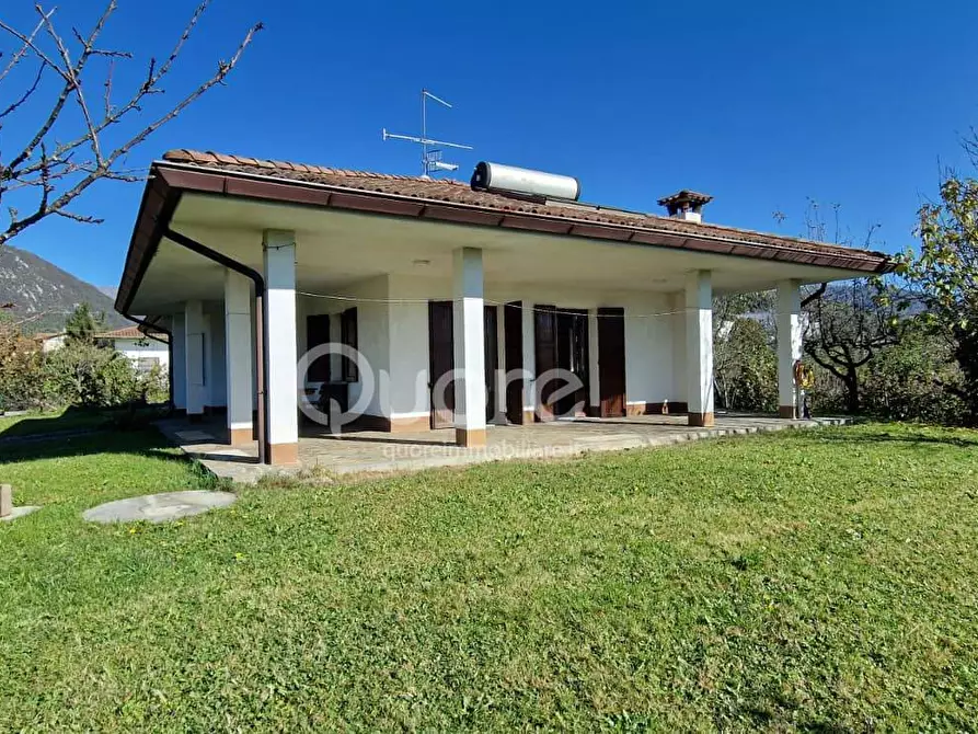 Immagine 2 di Villa in vendita  in VIA BRAIDUZZE a Nimis