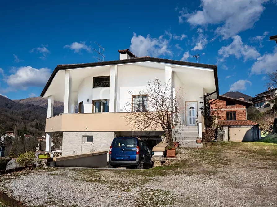 Immagine 2 di Villa in vendita  in Via Bellavista a Tarcento