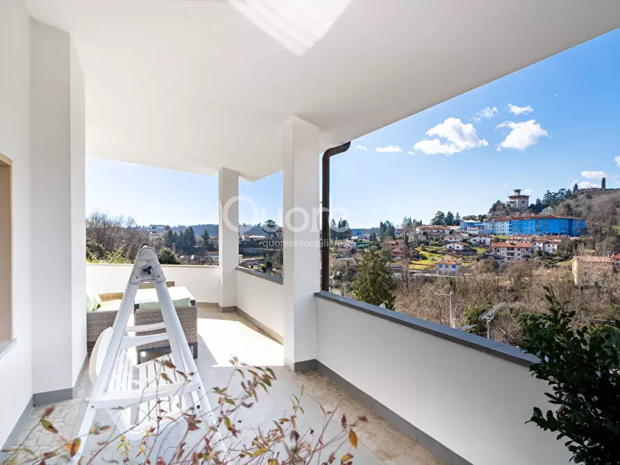 Immagine 1 di Villa in vendita  in Via Bellavista a Tarcento