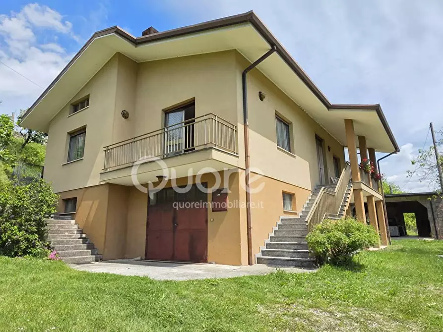 Immagine 1 di Casa indipendente in vendita  in VIA BOSSO 7 a Buja