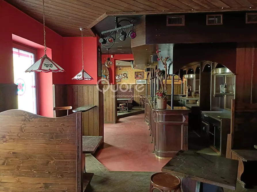 Immagine 2 di Attività commerciale in vendita  in BORGO URANA a Magnano In Riviera