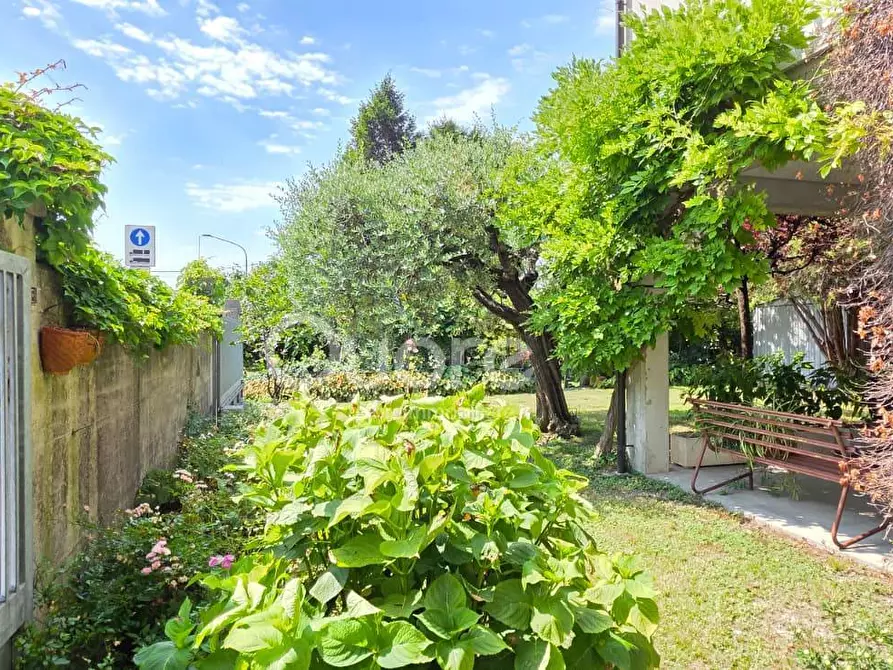 Immagine 9 di Casa indipendente in vendita  in Via Buja 22 a Gemona Del Friuli