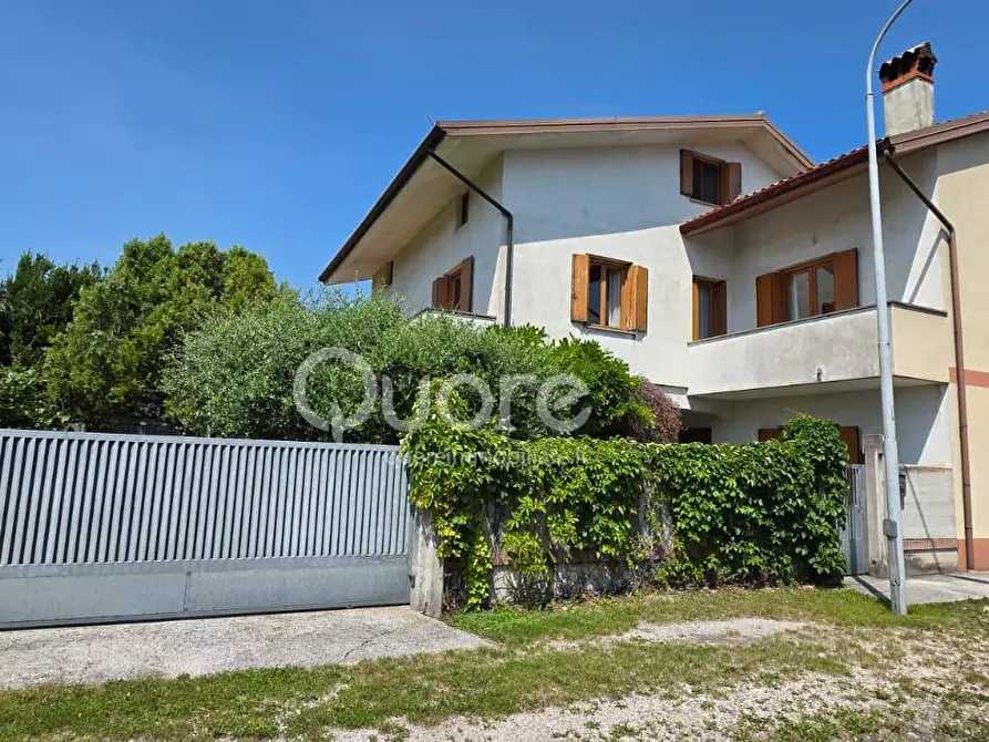 Immagine 14 di Casa indipendente in vendita  in Via Buja 22 a Gemona Del Friuli