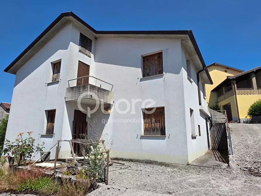 Immagine 1 di Casa indipendente in vendita  in Frazione Villanova delle Grotte a Lusevera