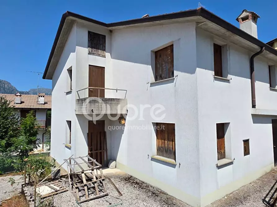 Immagine 2 di Casa indipendente in vendita  in Frazione Villanova delle Grotte a Lusevera