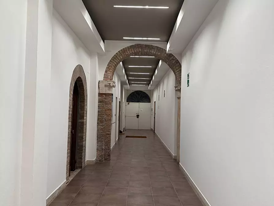 Immagine 15 di Ufficio in affitto  in Via Borgo Dei Leoni a Ferrara