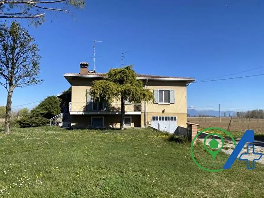Immagine 1 di Casa indipendente in vendita  in parolara a Cavriana