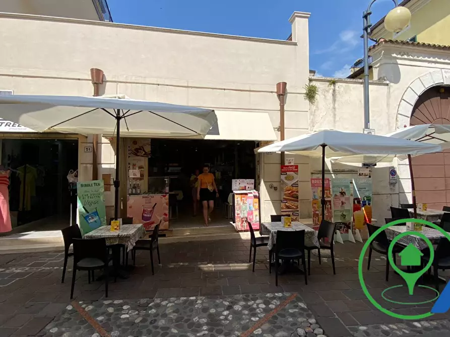 Immagine 1 di Attività commerciale in vendita  in via Roma 51 a Desenzano Del Garda
