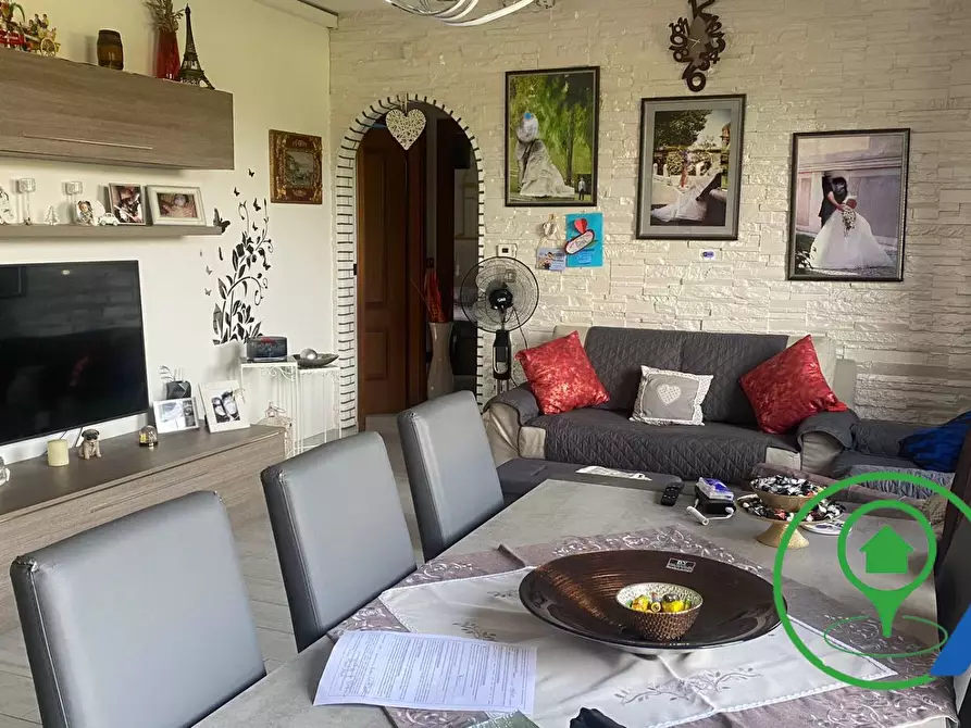 Immagine 9 di Appartamento in vendita  in via Francesco Gondrand 6 a Casalmoro