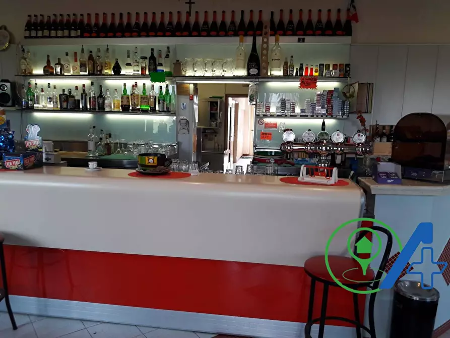 Immagine 12 di Locale commerciale in vendita  in strada Marengo a Goito