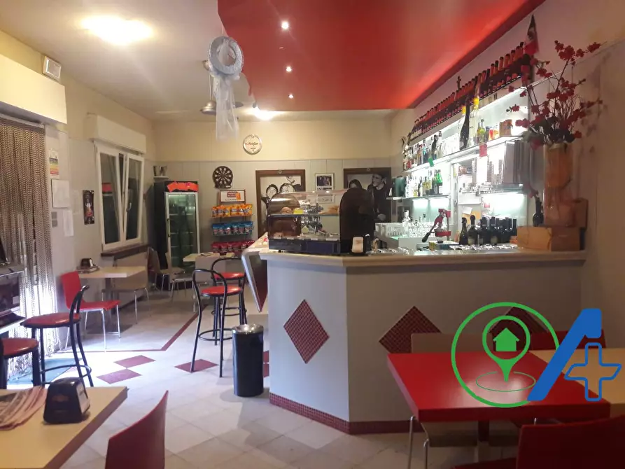 Immagine 14 di Locale commerciale in vendita  in strada Marengo a Goito