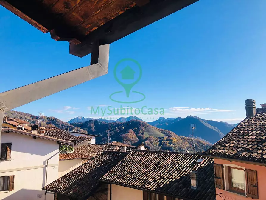 Immagine 11 di Casa semindipendente in vendita  in via roma a Anfo