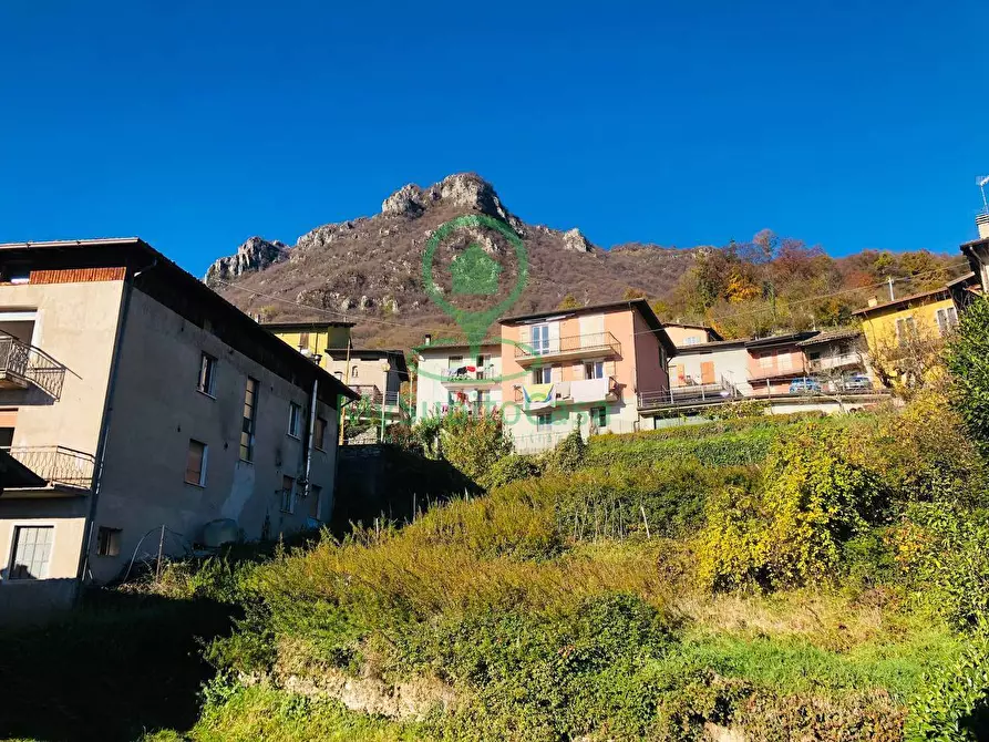 Immagine 12 di Casa semindipendente in vendita  in via roma a Anfo