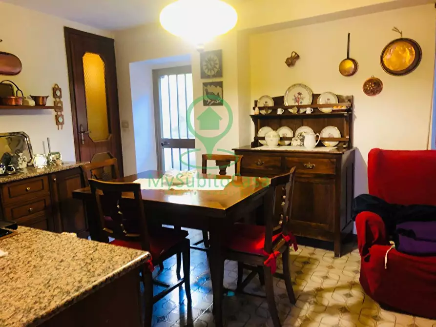 Immagine 15 di Casa semindipendente in vendita  in via roma a Anfo