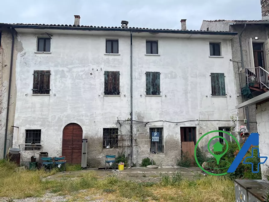 Immagine 9 di Palazzo in vendita  in piazza Guglielmo Marconi angolo via xxiv giugno a Solferino