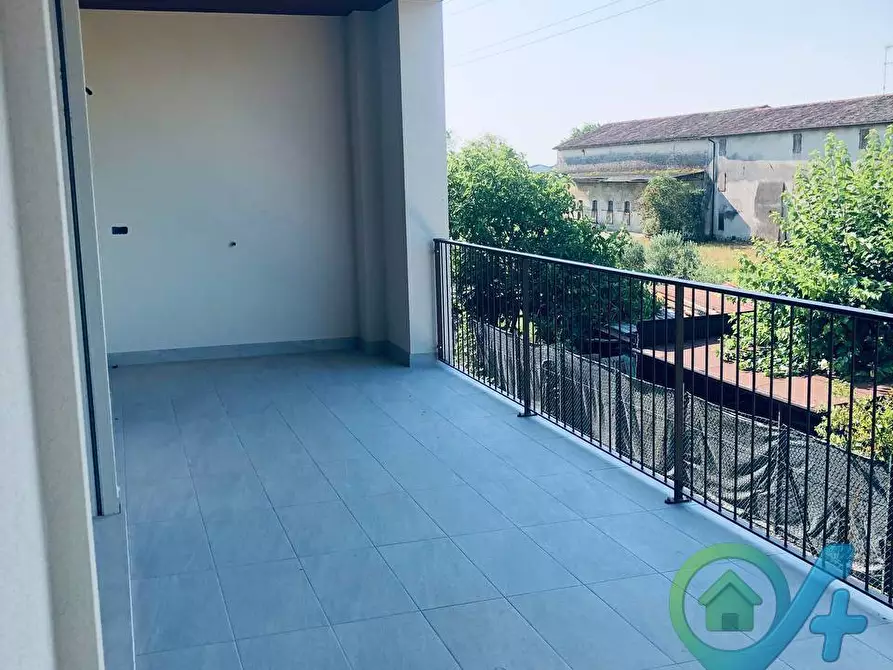 Immagine 12 di Villetta a schiera in vendita  in via avis a Volta Mantovana