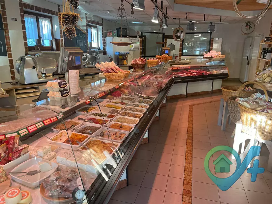 Immagine 4 di Attività commerciale in vendita  in via Carcereri 29 a Bosco Chiesanuova