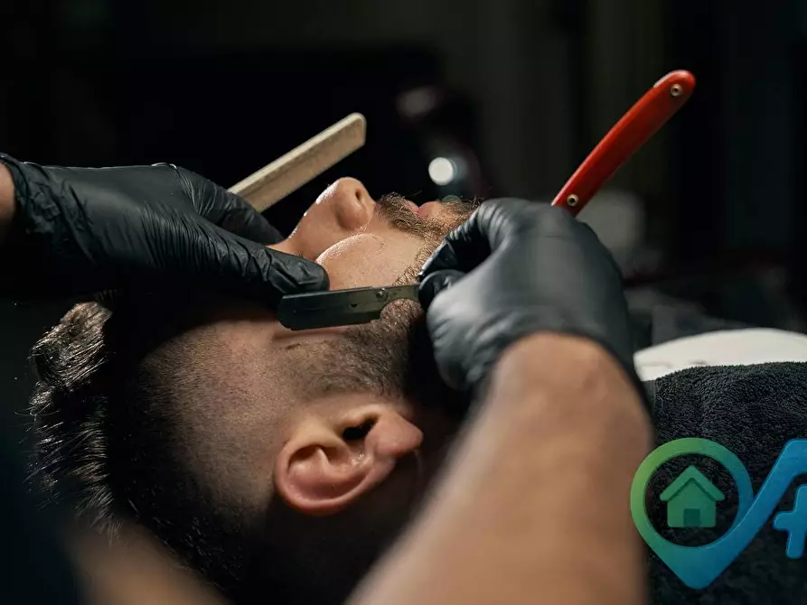 Immagine 3 di Attività commerciale in vendita  a Verona