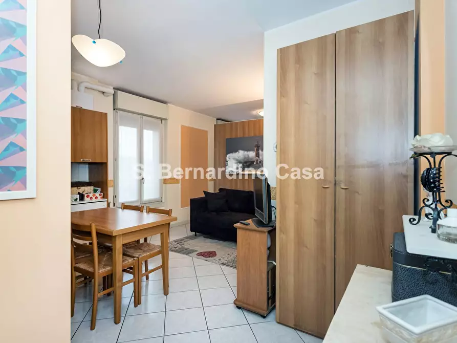 Immagine 1 di Appartamento in vendita  in Via Giosue' Carducci a Bergamo
