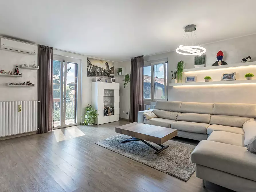 Immagine 2 di Appartamento in vendita  in CARSO a Bergamo