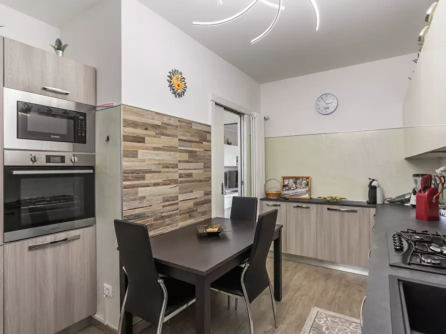 Immagine 4 di Appartamento in vendita  in CARSO a Bergamo