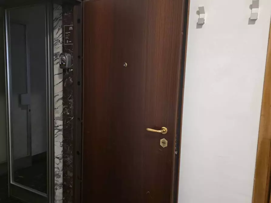 Immagine 10 di Appartamento in vendita  in VIA CALDARA 2 a Bergamo