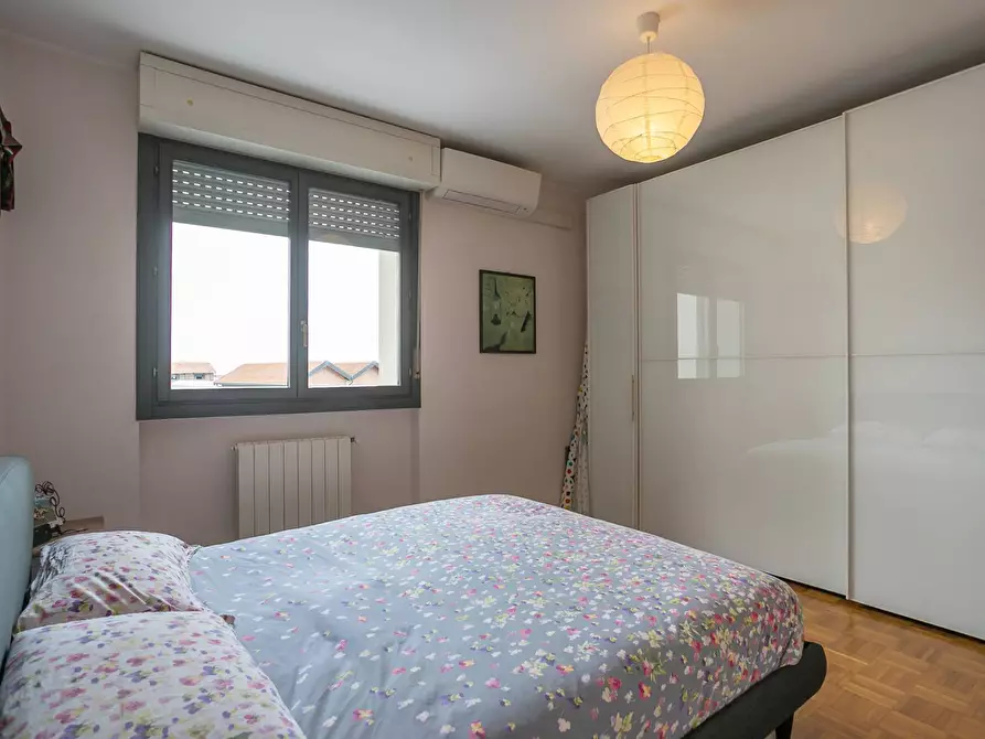 Immagine 8 di Appartamento in vendita  in Via San Bernardino a Bergamo