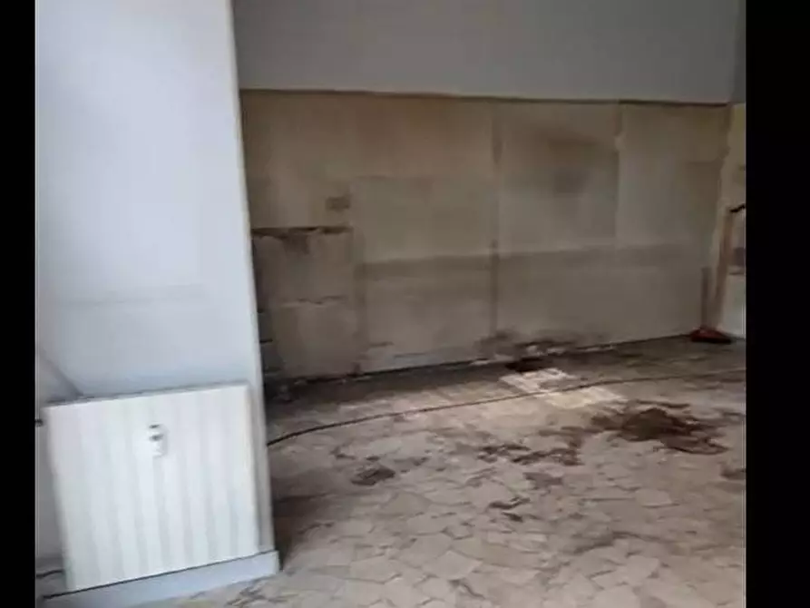 Immagine 4 di Negozio in vendita  in Via Sardegna 8 a Bergamo