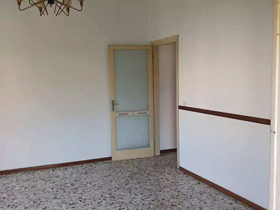 Immagine 5 di Appartamento in vendita  in Via Talamone 3 a Bergamo