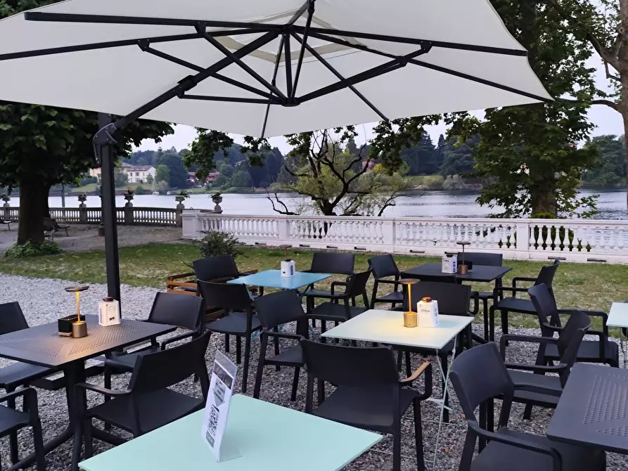 Immagine 2 di Bar / Ristorante in vendita  a Sesto Calende