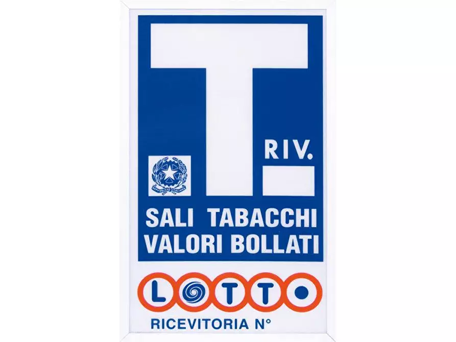 Immagine 1 di Bar / Ristorante in vendita  a Legnano