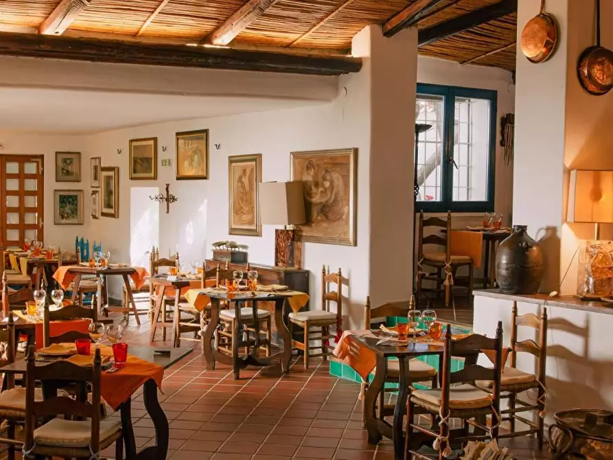 Immagine 1 di Attività commerciale in vendita  a Busto Arsizio