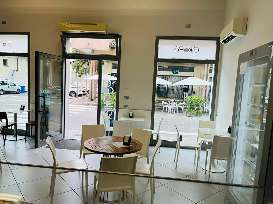 Immagine 5 di Bar / Ristorante in vendita  a Legnano