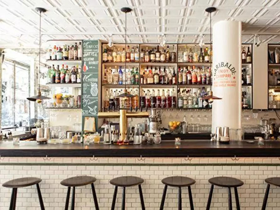 Immagine 2 di Bar / Ristorante in vendita  a Gallarate