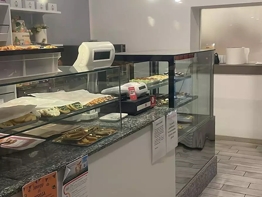 Immagine 1 di Bar / Ristorante in vendita  a Magenta