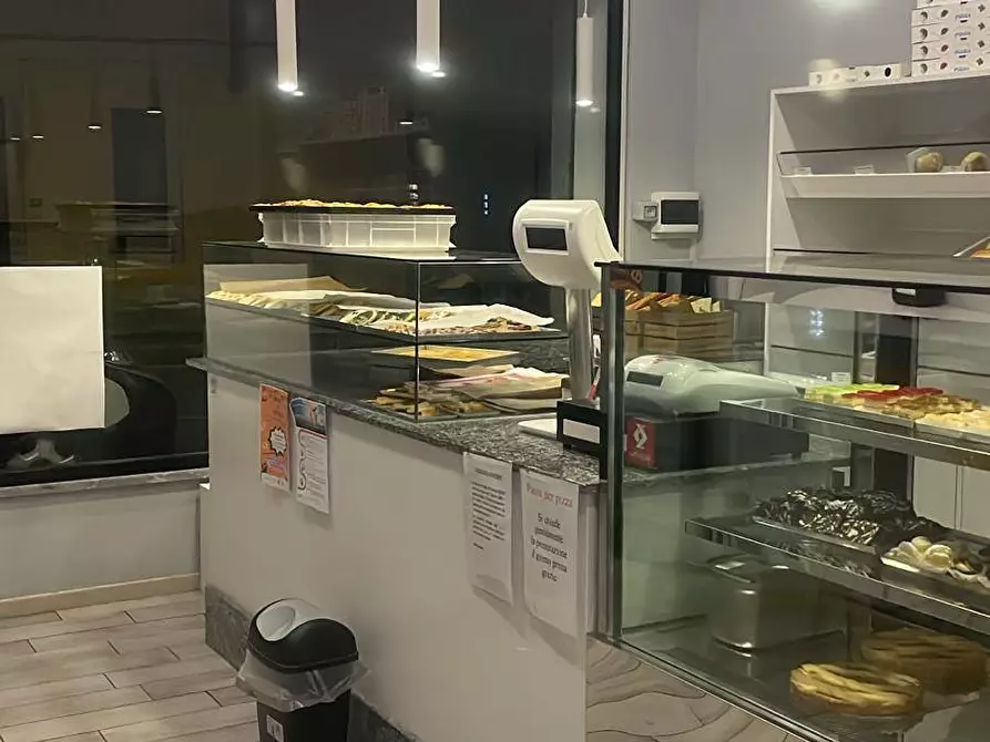 Immagine 3 di Bar / Ristorante in vendita  a Magenta