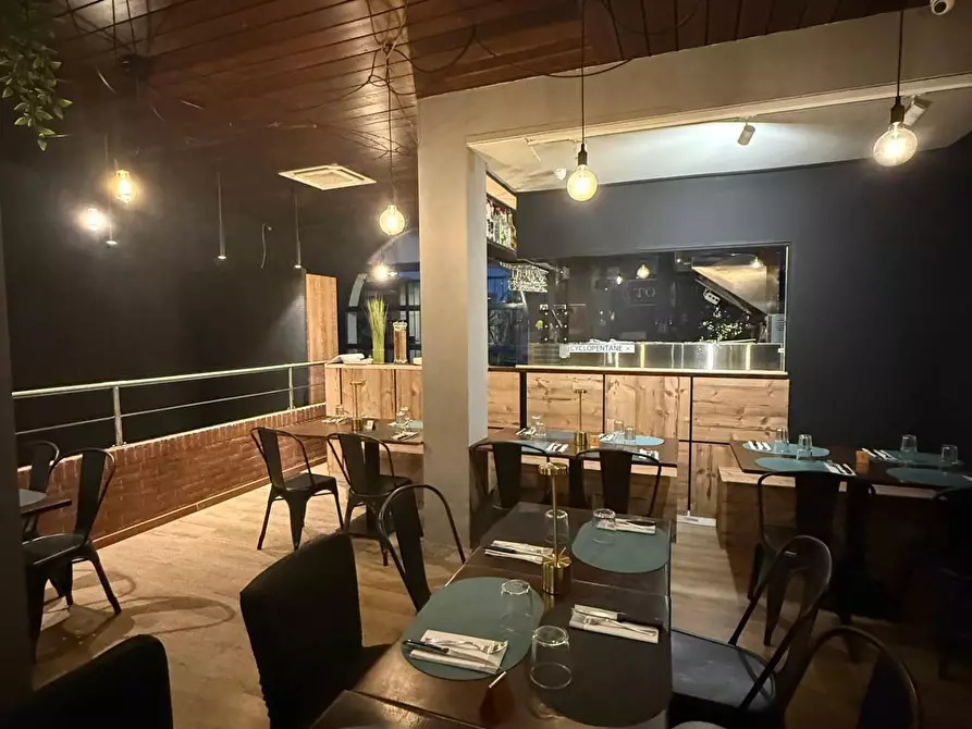 Immagine 4 di Attività commerciale in vendita  a Lainate